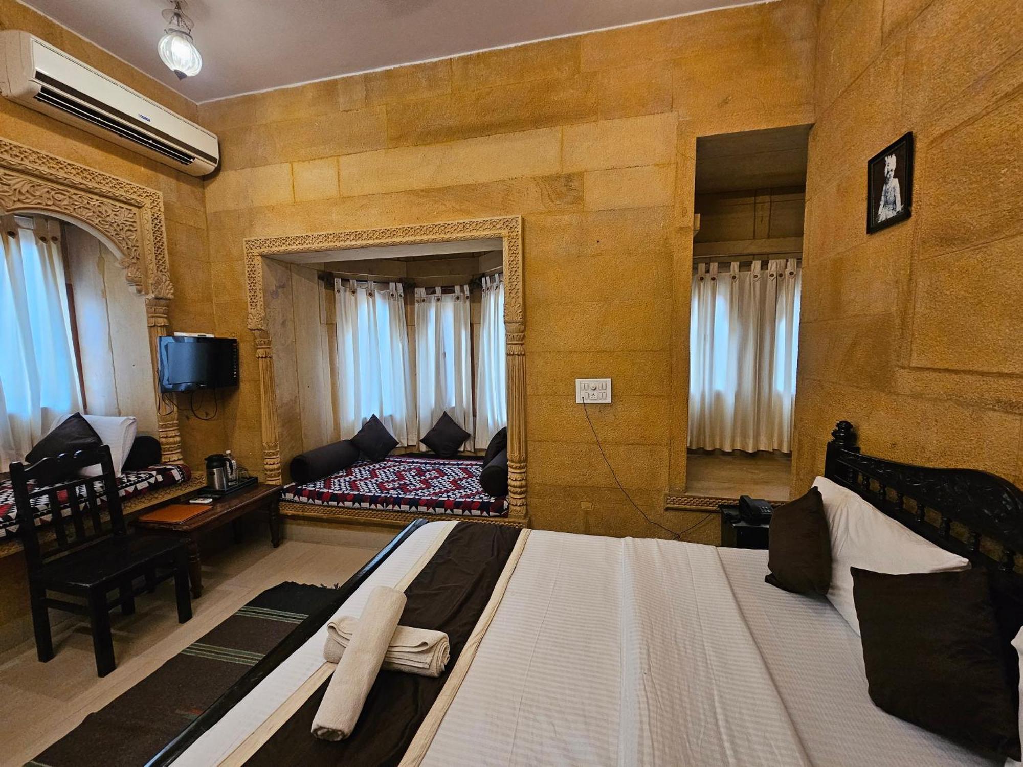 Hotel Royal Haveli Jaisalmer Eksteriør bilde